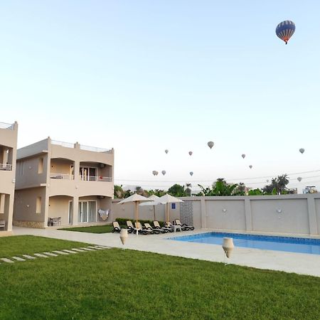 Royal Nile Villa - Nile View Apartment 1 ルクソール エクステリア 写真