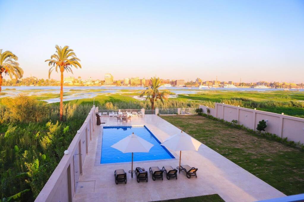 Royal Nile Villa - Nile View Apartment 1 ルクソール エクステリア 写真